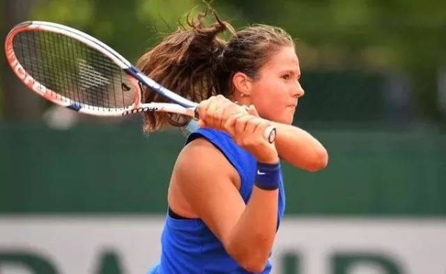 的激烈竞争 的激烈竞争