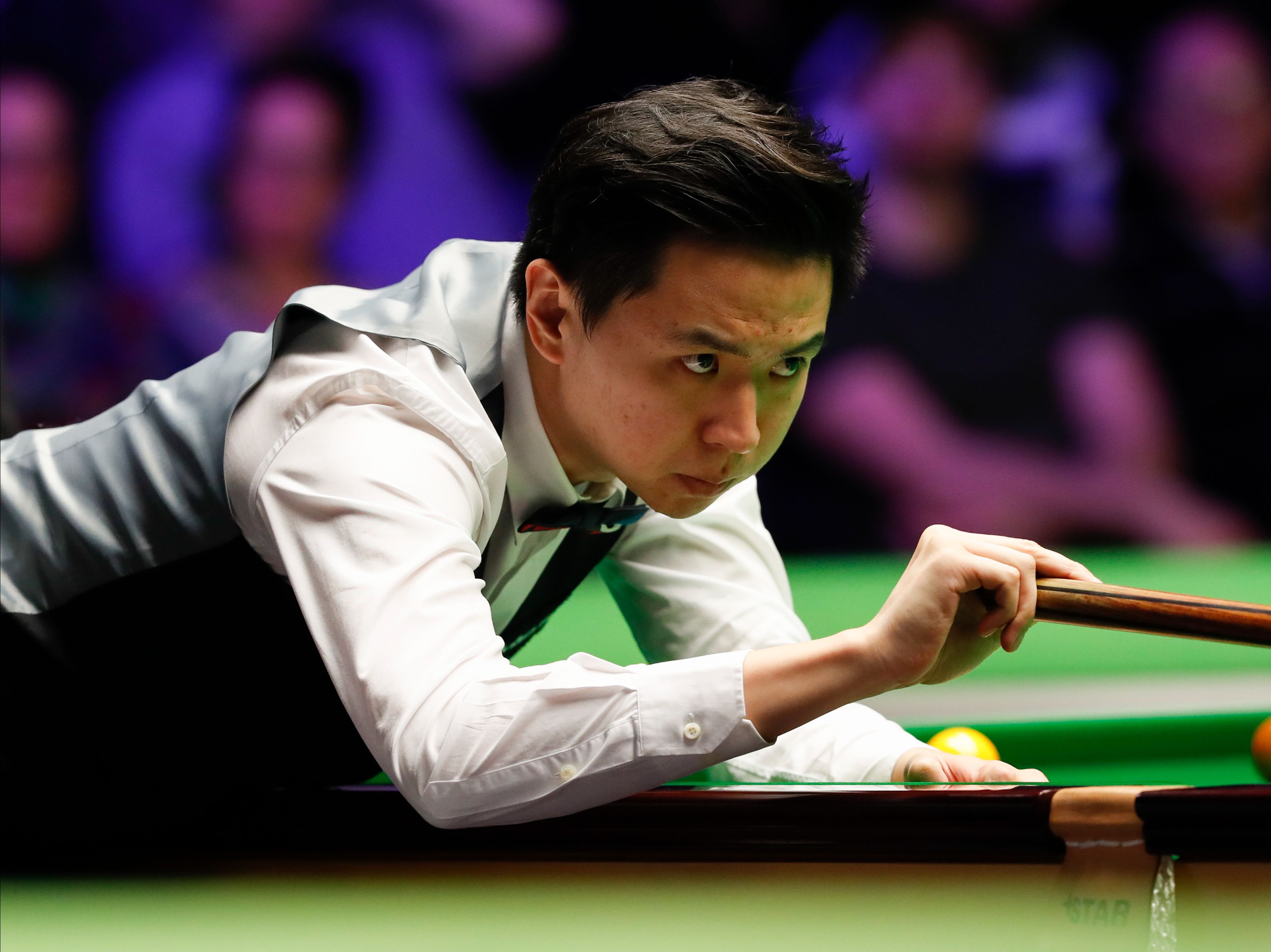 围感到震惊 围感到震惊